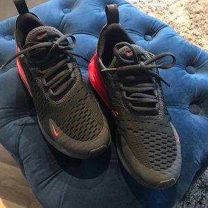 Black and Red Nike 270